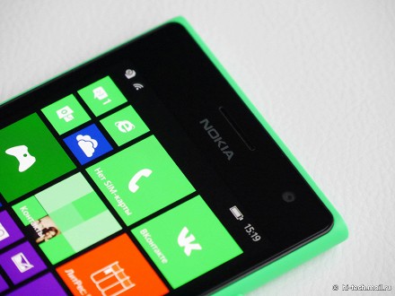 Обзор Nokia Lumia 735: недорогой смартфон с беспроводной зарядкой