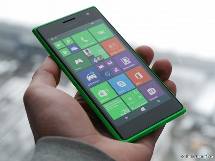 Обзор Nokia Lumia 735: недорогой смартфон с беспроводной зарядкой